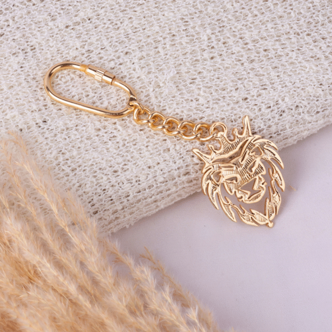Elita Decorative Gold Lion Keychain with Carabiner Clip, Brass Chain Design With Gold Plated Finish - Image 2